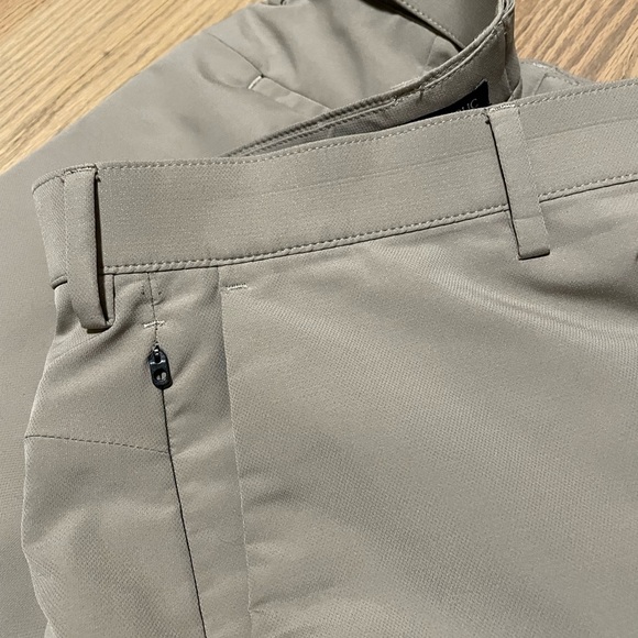 Banana Republic liteweight commuter pants - Picture 7 of 10
